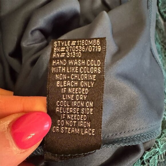 BCX Juniors Sz 7 Green A-Line Halter Lace Dress Party Cocktail Homecoming Dance - Picture 8 of 8